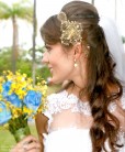 Tiara de noiva rendinha com flor dourada